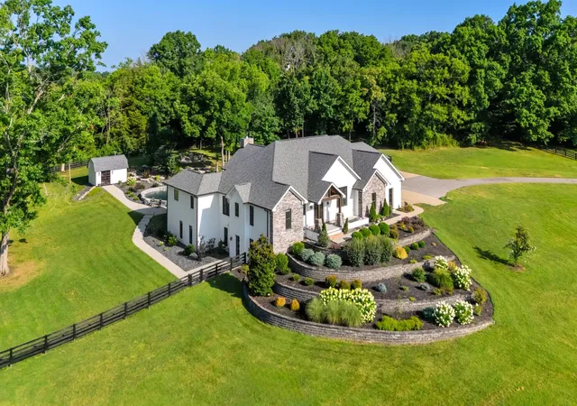Photo 1 of Mansion for sale at 4715 Ritas Pvt Way, Franklin, TN 37064 | MLS# 3263483 | Listing updated on 2026-10-04