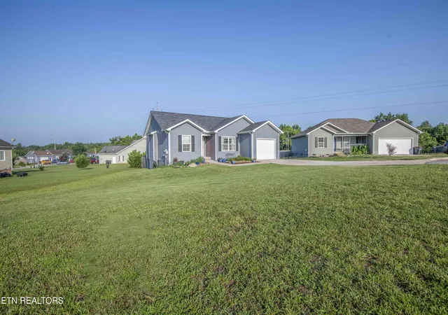 Homes for sale in Loudon, TN | 139 Hartfield Lane, Loudon, TN 37774 | MLS# 3261250