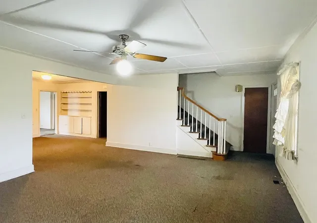 Homes for sale in Selmer, TN | 322 Poplar Ave E, Selmer, TN 38375 | MLS# 3263490