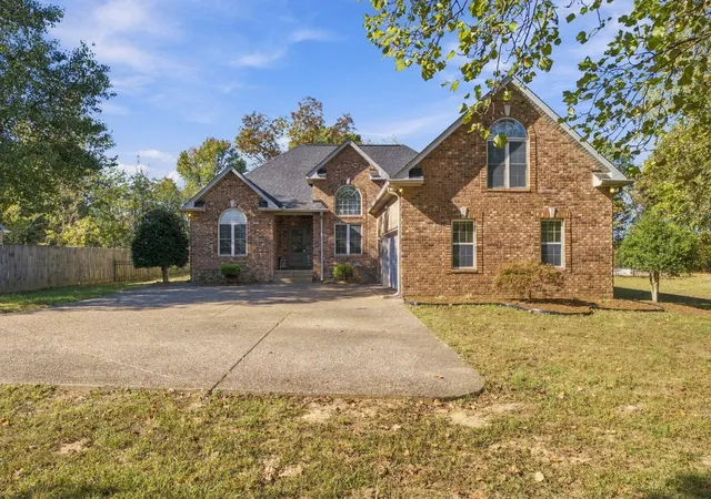 Single family home for sale at 3017 Lana Ln, Greenbrier, TN 37073 | MLS# 3627577