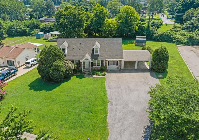 Homes for sale in Clarksville, TN | 337 Kelsey Dr, Clarksville, TN 37042 | MLS# 3261464