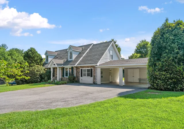 Homes for sale in Clarksville, TN | 337 Kelsey Dr, Clarksville, TN 37042 | MLS# 3261464