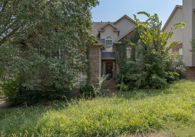 Photo 3 of Single family home for sale at 4809 Aaron Dr, Antioch, TN 37013 | MLS# 3516174 | Listing updated on 2026-08-22