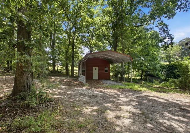 Homes for sale in Dickson, TN | 1466 W Grab Creek Rd, Dickson, TN 37055 | MLS# 3261551