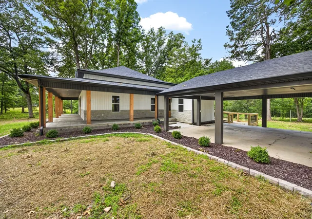 Photo 3 of Single family home for sale at 909 Hawkins Crawford Rd, Cookeville, TN 38501 | MLS# 3263434 | Listing updated on 2026-08-20
