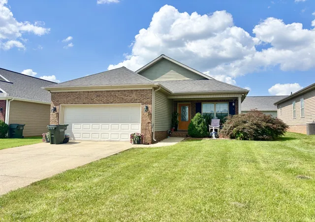 1st image of 102 Saddlebrooke Court, Hopkinsville, KY 42240 | MLS# 3263468