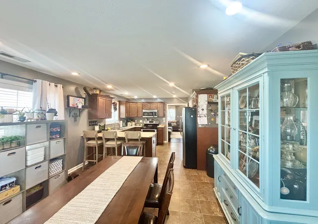 Photo 1 of Single family home for sale at 102 Saddlebrooke Ct, Hopkinsville, KY 42240 | MLS# 3263468 | Listing updated on 2026-10-12