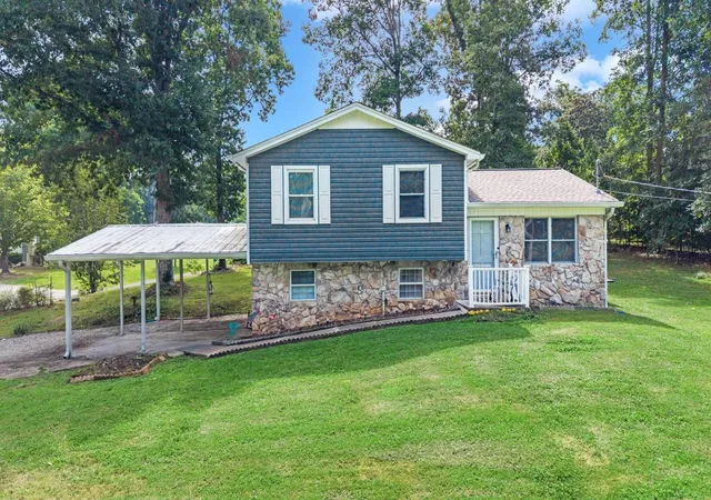 Photo 2 of Single family home for sale at 442 Corvin Rd Ne, Cleveland, TN 37323 | MLS# 3261480 | Listing updated on 2026-09-02