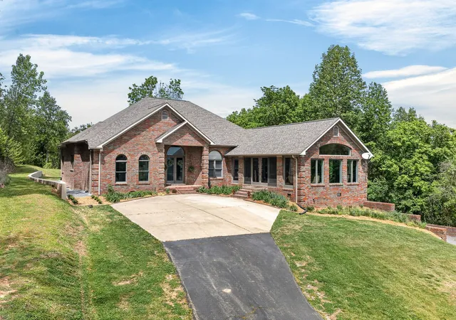Homes for sale in Gainesboro, TN | 360 Long Hollow Ln, Gainesboro, TN 38562 | MLS# 3261524