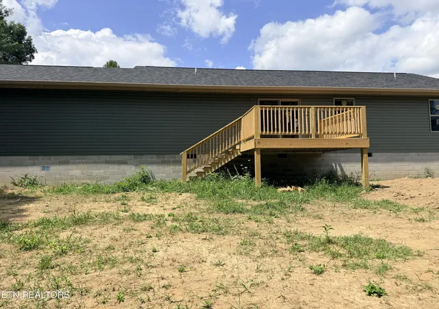 Homes for sale in Jamestown, TN | 352 Old Wes Baldwin Rd, Jamestown, TN 38556 | MLS# 3261538