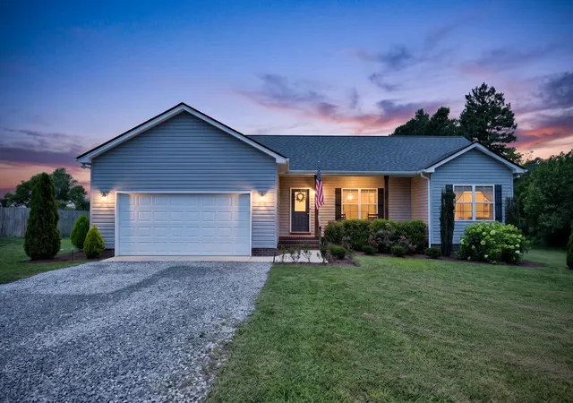 Homes for sale in Bradyville, TN | 9970 Jim Cummings Hwy, Bradyville, TN 37026 | MLS# 3263467