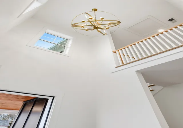 Photo 3 of Single family home for sale at 131 Fain St, Nashville, TN 37210 | MLS# 3267484 | Listing updated on 2026-09-04
