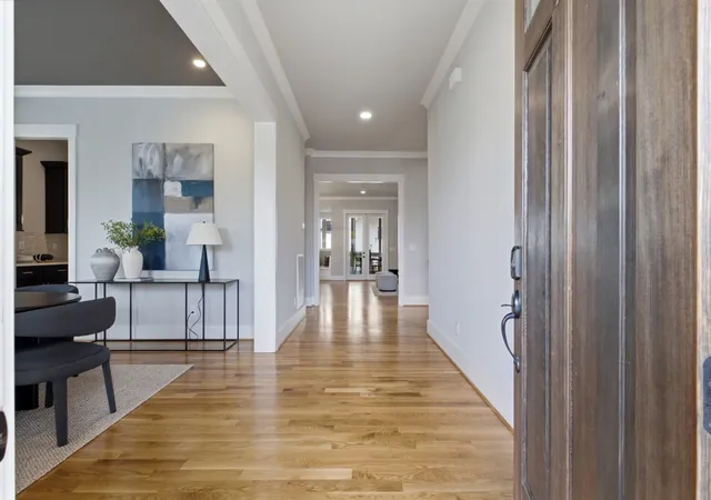 Photo 3 of Mansion for sale at 907 Halcyon Ave, Nashville, TN 37204 | MLS# 3262040 | Listing updated on 2026-09-06