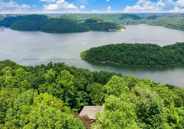 Homes for sale in Smithville, TN | 484 Bridgeview Pl, Smithville, TN 37166 | MLS# 3261975