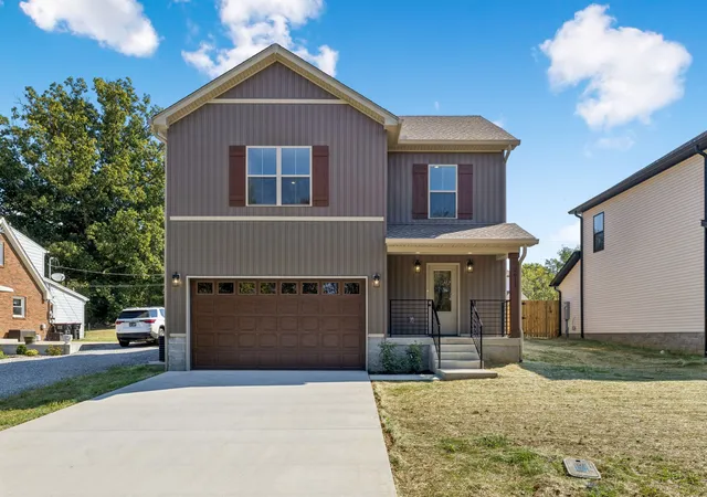 Photo 1 of Single family home for sale at 2611 Old Greenbrier Pike, Greenbrier, TN 37073 | MLS# 3596264 | Listing updated on 2026-09-24