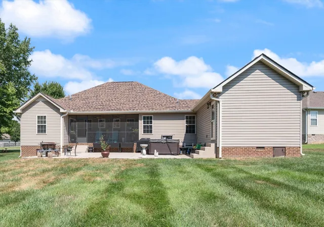 Photo 3 of Single family home for sale at 130 Beaver Crk Dr, Portland, TN 37148 | MLS# 3594377 | Listing updated on 2026-09-21