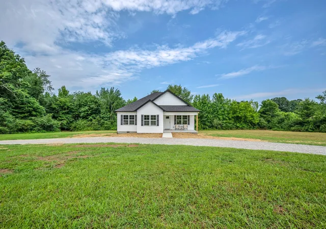 Homes for sale in Dickson, TN | 126 Old Garners Creek Road, Dickson, TN 37055 | MLS# 3264024