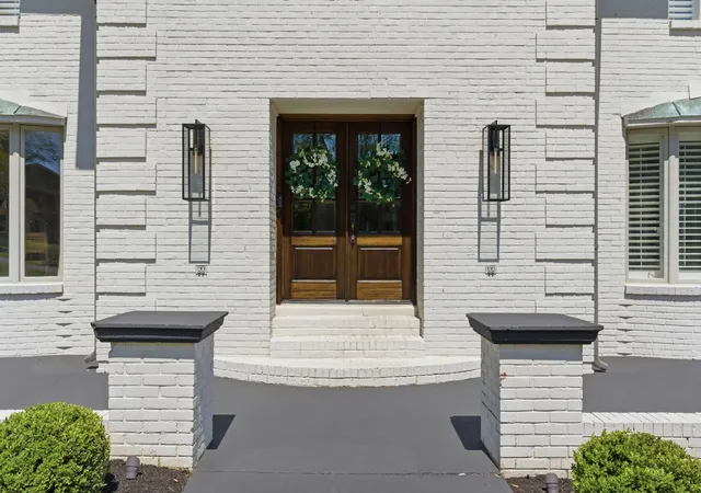 Photo 2 of Single family home for sale at 110 Poplar St, Franklin, TN 37064 | MLS# 3264118 | Listing updated on 2026-09-08