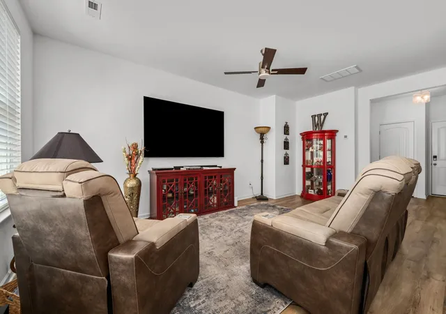 Photo 4 of Single family home for sale at 2656 Lakevilla Dr #20, Nashville, TN 37217 | MLS# 3278546 | Listing updated on 2026-08-20