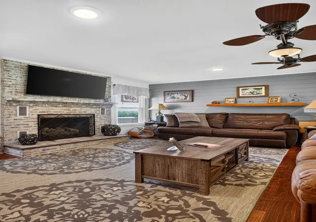 image of 496 Sunset Dr, Sparta, TN 38583 | MLS# 3262658