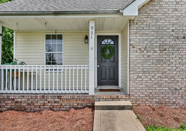 Photo 4 of Single family home for sale at 931 Drum Ln, Clarksville, TN 37043 | MLS# 3267464 | Listing updated on 2026-08-29