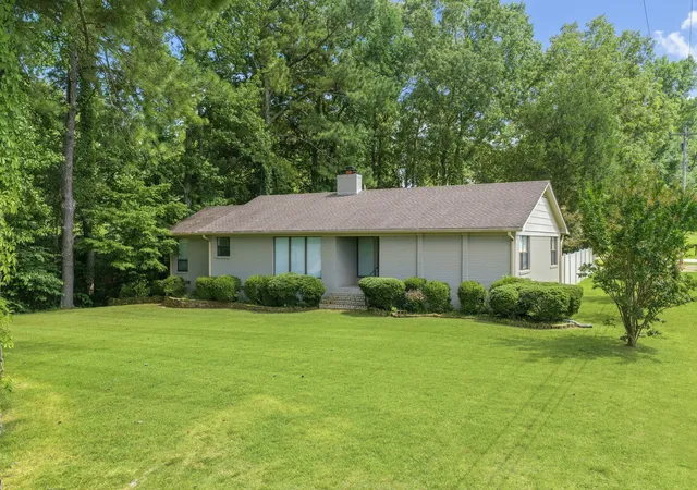 Homes for sale in Lexington, TN | 418 Deerwood Ln, Lexington, TN 38351 | MLS# 3262098