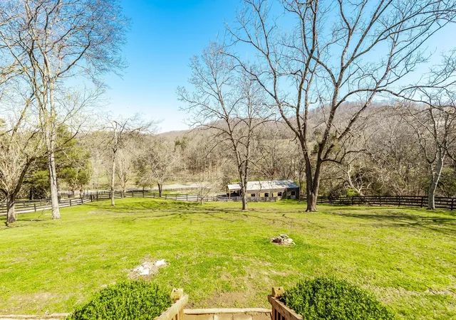 Photo 3 of Sale Pending at 655 Cummings Ln, Cottontown, TN 37048 | MLS# 3262096 | Listing updated on 2026-09-18