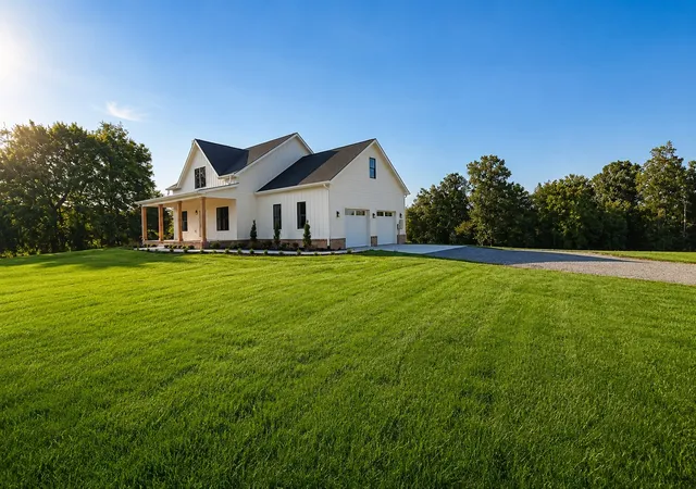 2nd image of 1516 Columbia Rd, Dickson, TN 37055 | MLS# 3262559