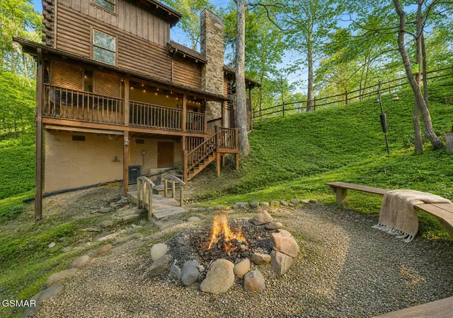 3rd image of 952 Iron Mtn Road, Pigeon Forge, TN 37863 | MLS# 3521104