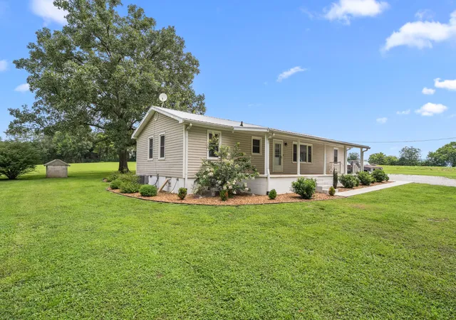 Homes for sale in Pelham, TN | 1017 Bell Mill Rd, Pelham, TN 37366 | MLS# 3262170