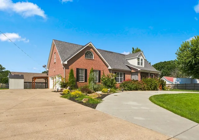 3rd image of 7556 Darby Rd, Goodlettsville, TN 37072 | MLS# 3262560