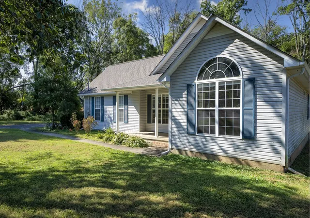Photo 3 of Single family home for sale at 358 Bookout Ln, Cowan, TN 37318 | MLS# 3262550 | Listing updated on 2026-09-08