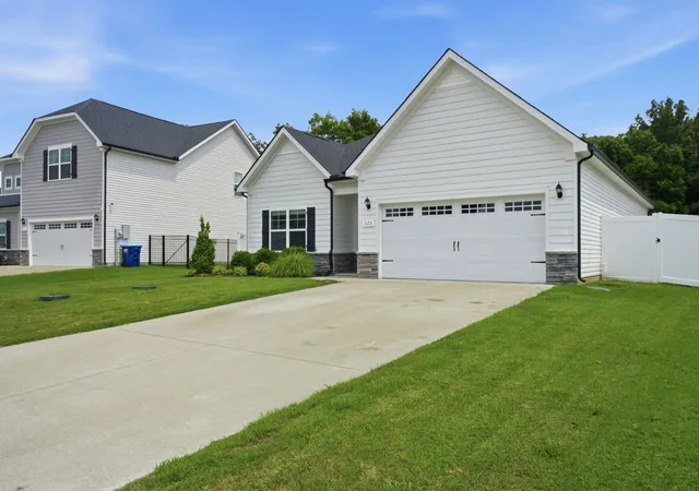 Homes for sale in Murfreesboro, TN | 325 Ruby Cate Way, Murfreesboro, TN 37128 | MLS# 3262934