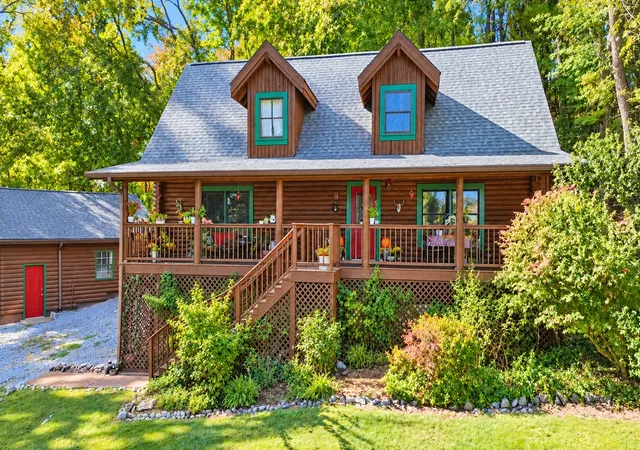 Photo 3 of Single family home for sale at 532 Cummings Ln, Cottontown, TN 37048 | MLS# 3287774 | Listing updated on 2026-10-07
