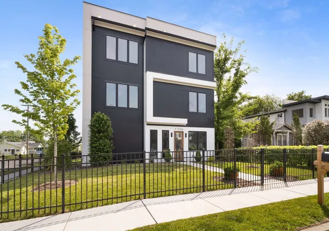 3rd image of 1726 Nassau St, Nashville, TN 37208 | MLS# 3262157