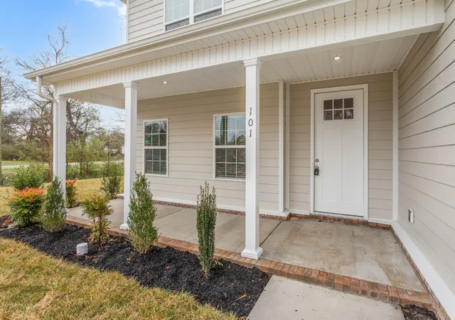 Homes for sale in Columbia, TN | 101 Centennial Lane, Columbia, TN 38401 | MLS# 3269949