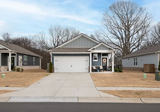 Homes for sale in White House, TN | 7258 Lang Ave, White House, TN 37188 | MLS# 3269936