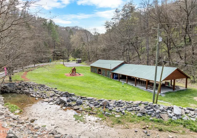 5th image of 11 Balsam Slopes Rd, Sevierville, TN 37862 | MLS# 3302177