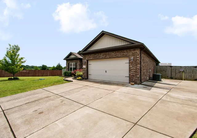 Homes for sale in Chapel Hill, TN | 5201 Sierra Ct, Chapel Hill, TN 37034 | MLS# 3262578