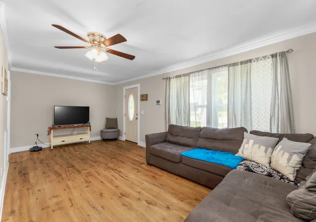 Photo 3 of Single family home for sale at 205 Garfield St, Mc Minnville, TN 37110 | MLS# 3262948 | Listing updated on 2026-08-20