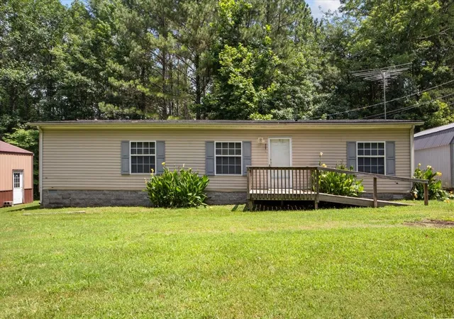 Homes for sale in Erin, TN | 211 Old Stagecoach Ln, Erin, TN 37061 | MLS# 3262654