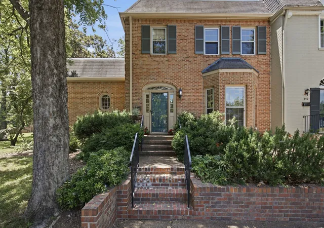 1st image of 4400 Belmont Park Ter, Nashville, TN 37215