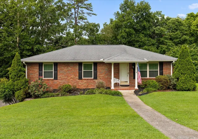 1st image of 74 Kriswood Dr, Rossville, GA 30741 | MLS# 3336538