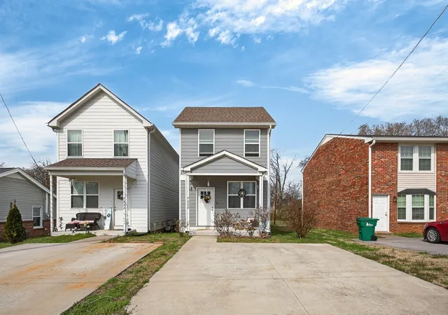 Homes for sale in Lebanon, TN | 722 Cole Ave #B, Lebanon, TN 37087 | MLS# 3262657