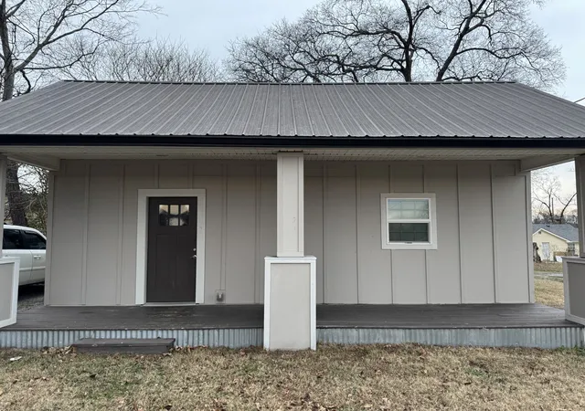 Homes for sale in Gallatin, TN | 317 Cemetery Ave, Gallatin, TN 37066 | MLS# 3269438