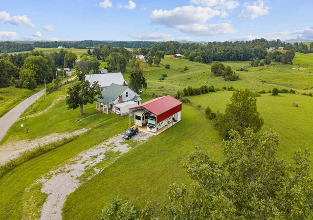 1st image of 1446 S Bunker Hill Rd, Sparta, TN 38583 | MLS# 3262894