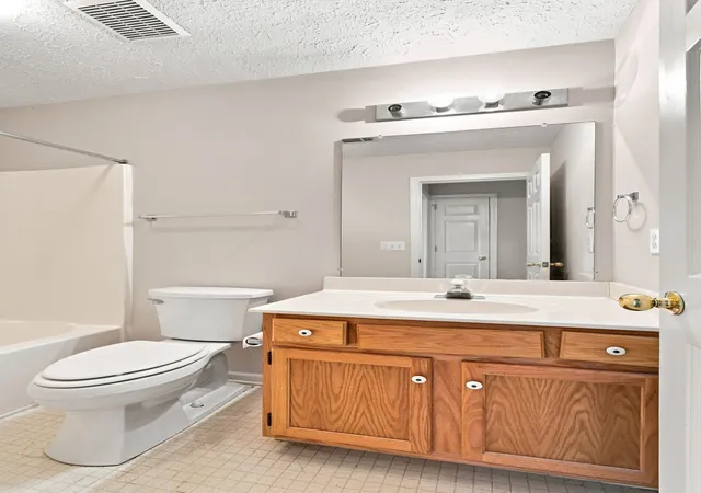 Photo 4 of Single family home for sale at 1204 Springwood Dr, Old Hickory, TN 37138 | MLS# 3510935 | Listing updated on 2026-09-24