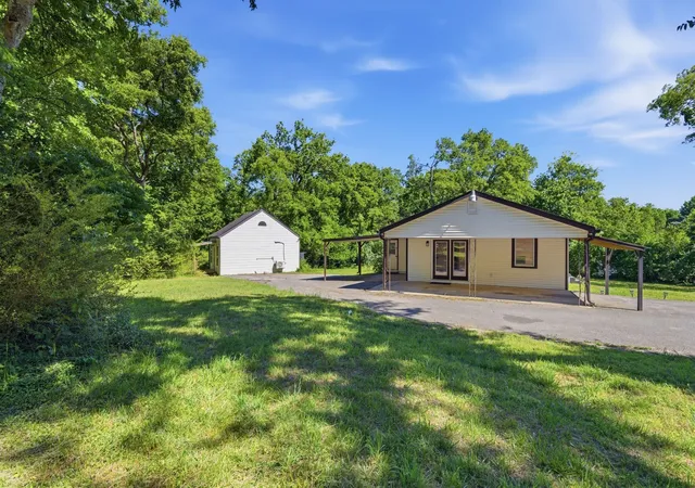 Photo 4 of Single family home for sale at 2838 Brunswick Dr, Nashville, TN 37207 | MLS# 3278588 | Listing updated on 2026-08-26