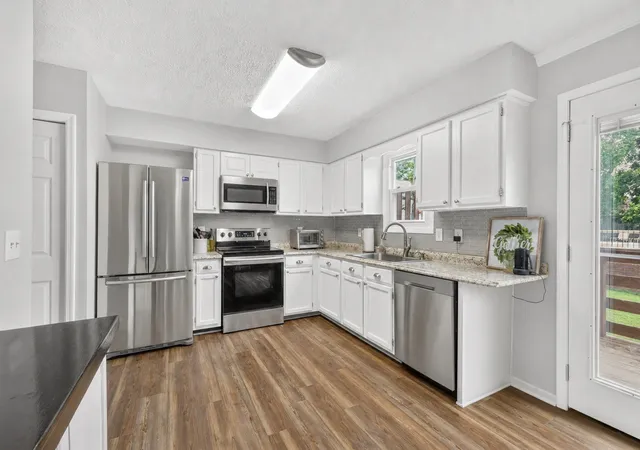 1st image of 430 Walton Ferry Rd #802, Hendersonville, TN 37075 | MLS# 3285462