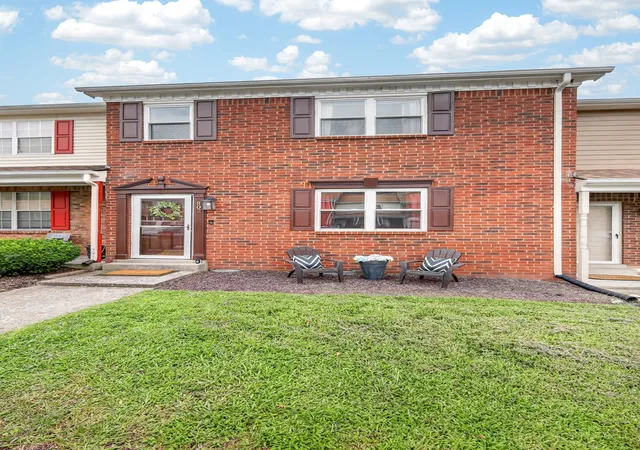Photo 3 of Townhouse for sale at 430 Walton Fry Rd #802, Hendersonville, TN 37075 | MLS# 3285462 | Listing updated on 2026-10-06